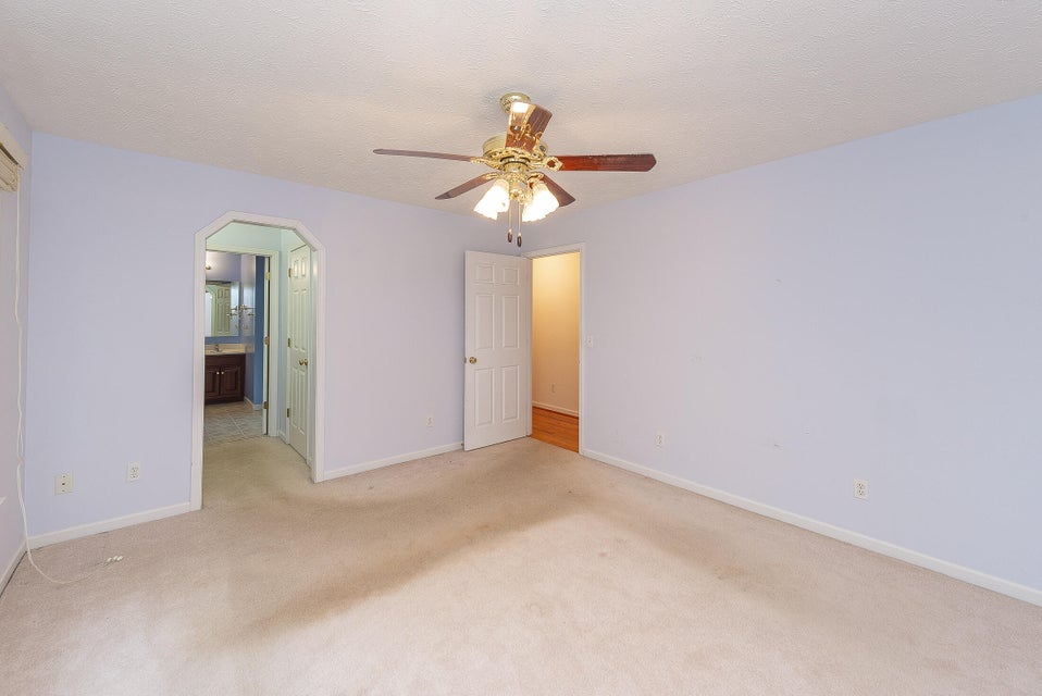 Photo #28: 923 Phyllis Street
