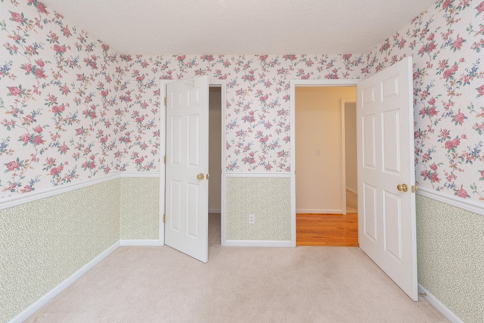 Photo #36: 923 Phyllis Street