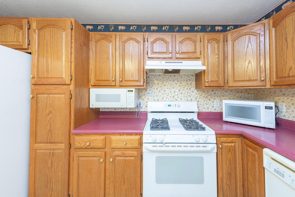 Photo #71: 923 Phyllis Street