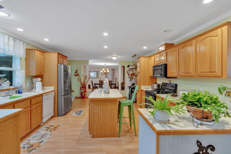 Photo #17: 9852 White Oak Creek Road