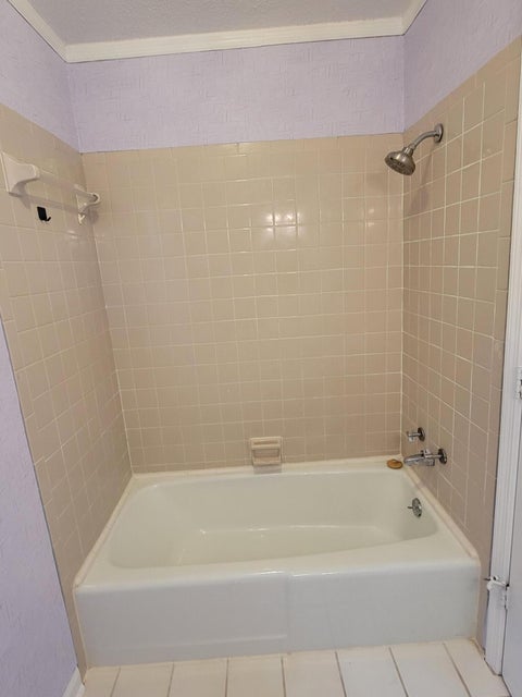 Photo #28: 2405 Camelot Circle