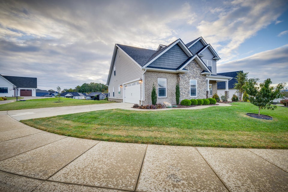 Photo #2: 3320 Murrayfield Way