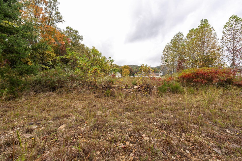 Photo #7: 442 Airport Road