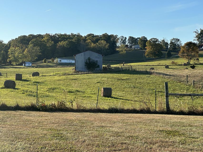 Photo #49: 1687 Scott Farm Road