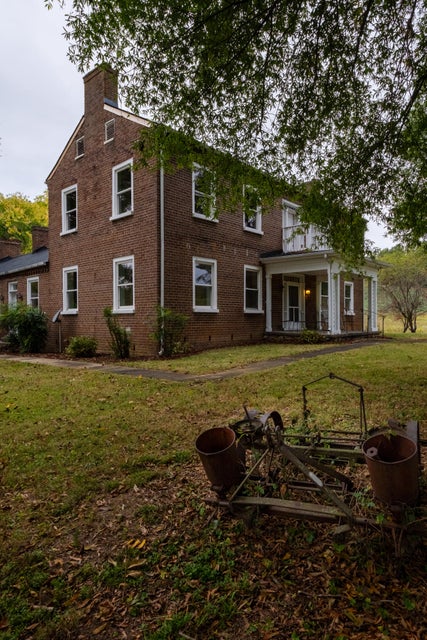 Photo #3: 401 Arrowood Road