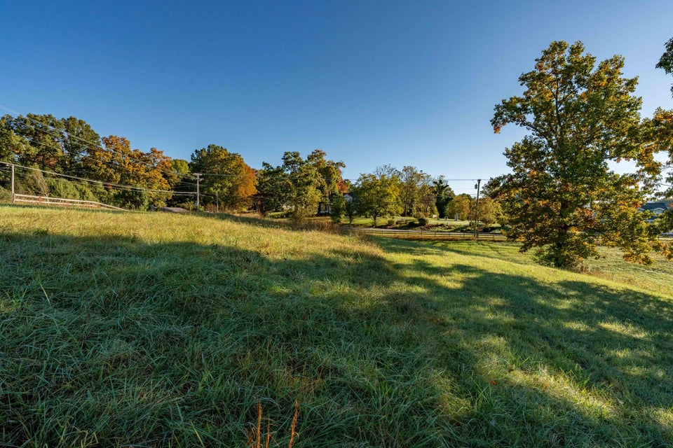 Photo #39: 106 Jim Town Rd