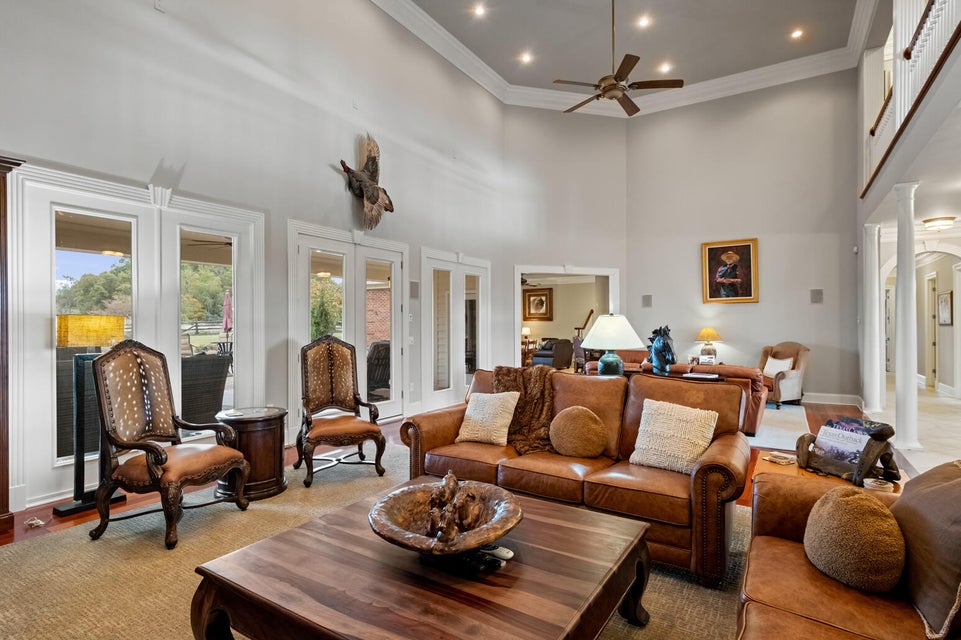 Photo #7: 5325 Reserve Boulevard