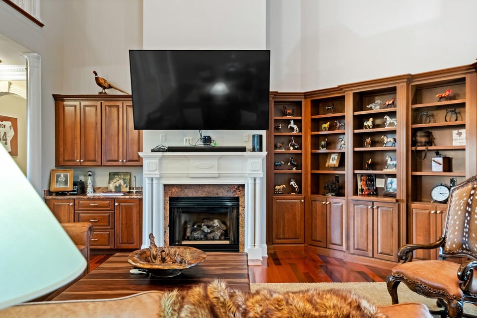 Photo #10: 5325 Reserve Boulevard