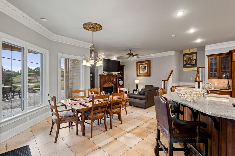 Photo #12: 5325 Reserve Boulevard