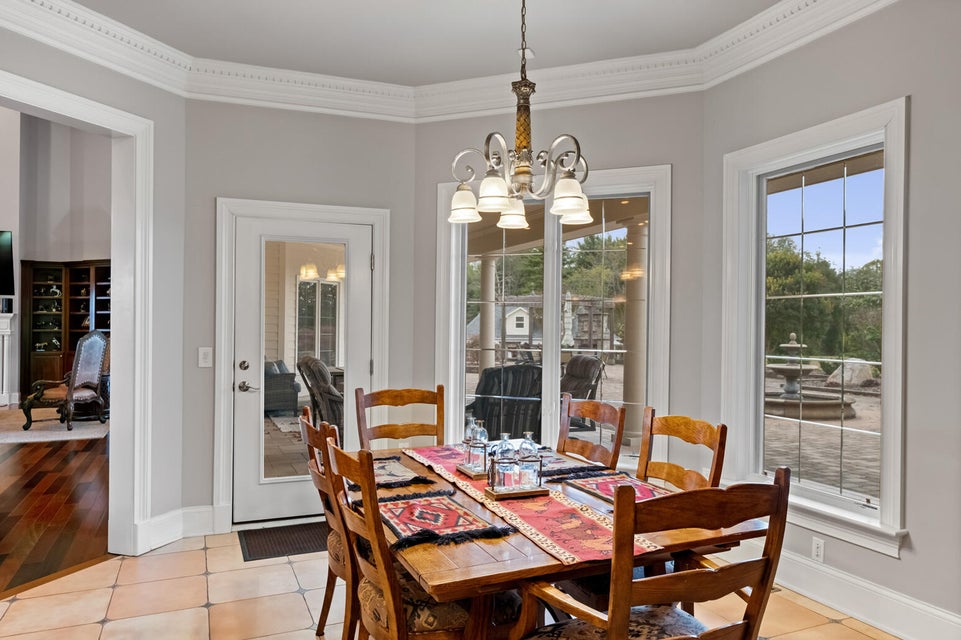 Photo #13: 5325 Reserve Boulevard