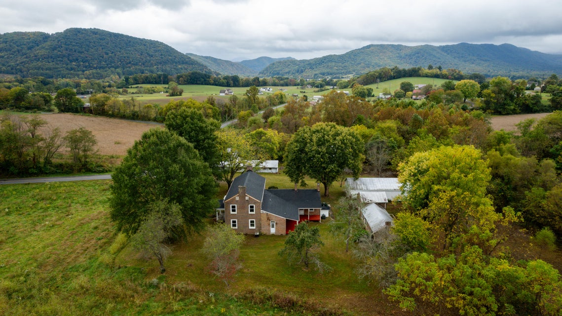 Photo #68: 401 Arrowood Road