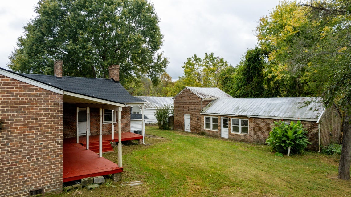 Photo #10: 401 Arrowood Road