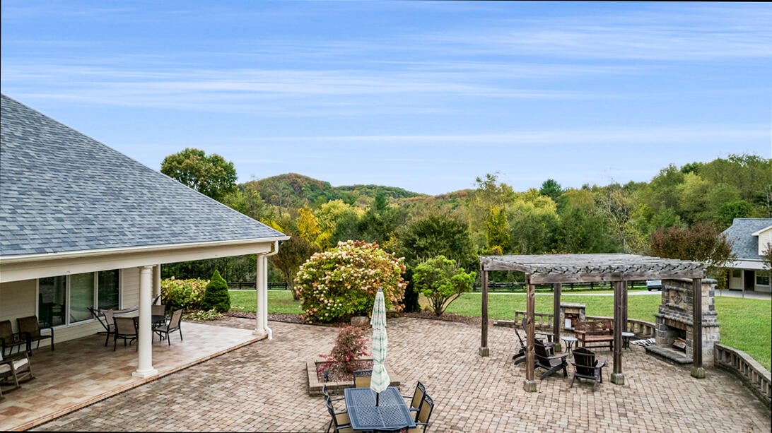 Photo #79: 5325 Reserve Boulevard