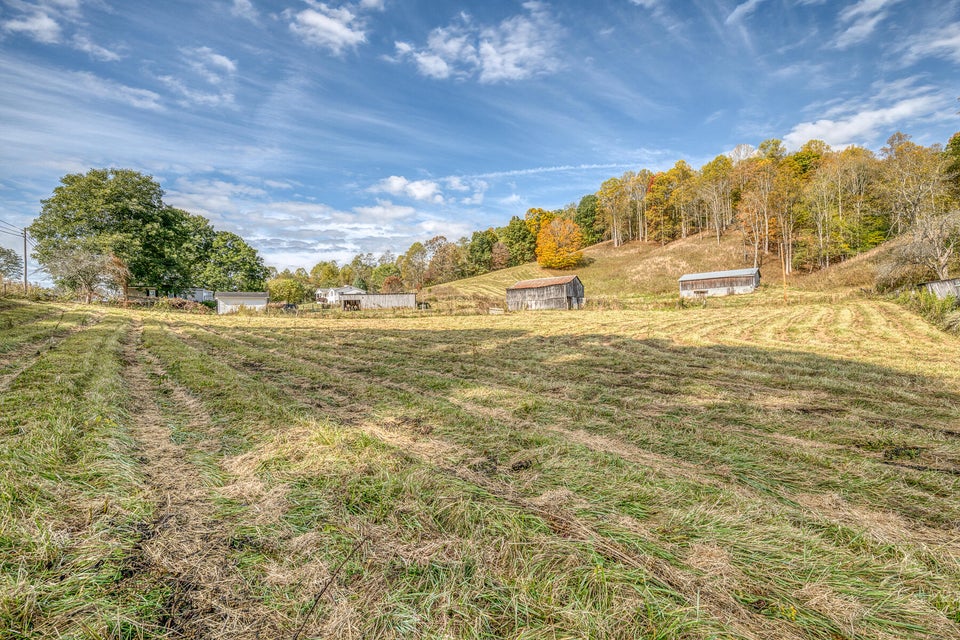 Photo #39: 16517 Rich Valley Road