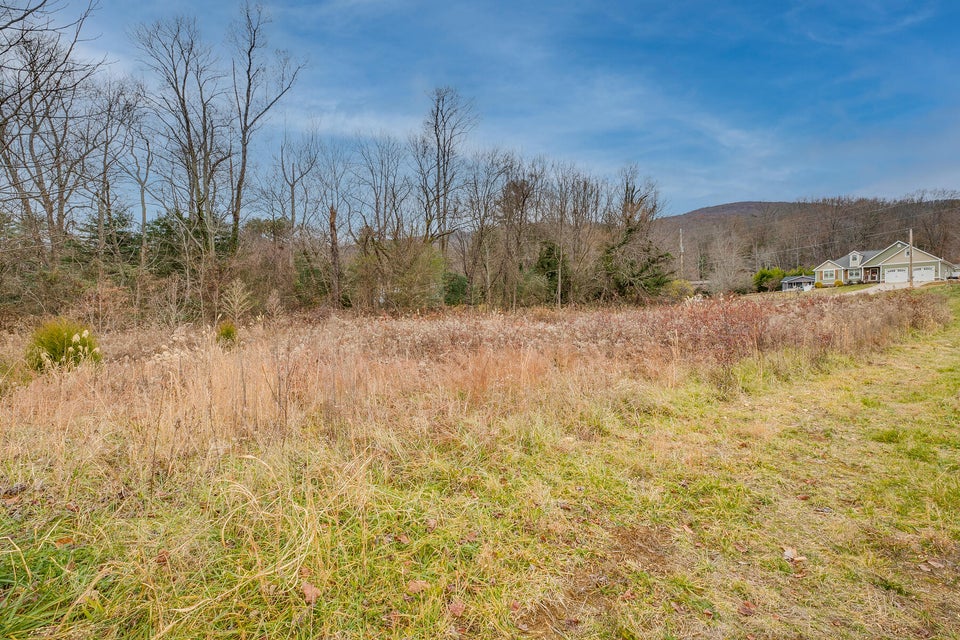 Photo #28: 442 Airport Road