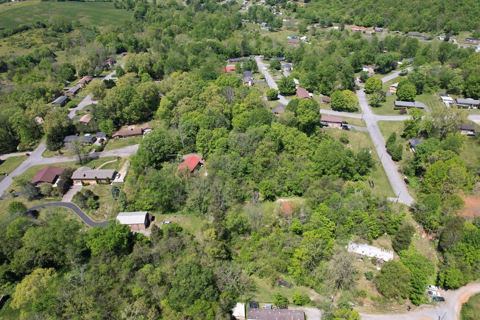 Photo #14: 165 Brookfield Lane