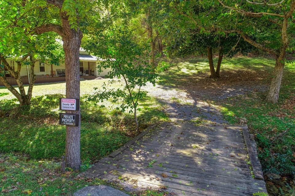 Photo #26: 651 N Highway 340
