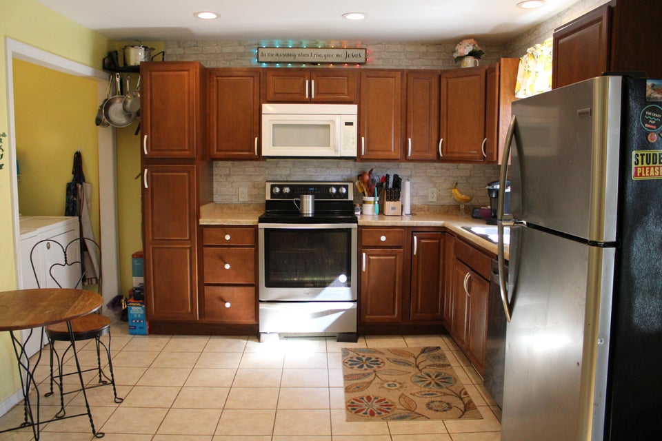 Photo #14: 318 Cypress Street