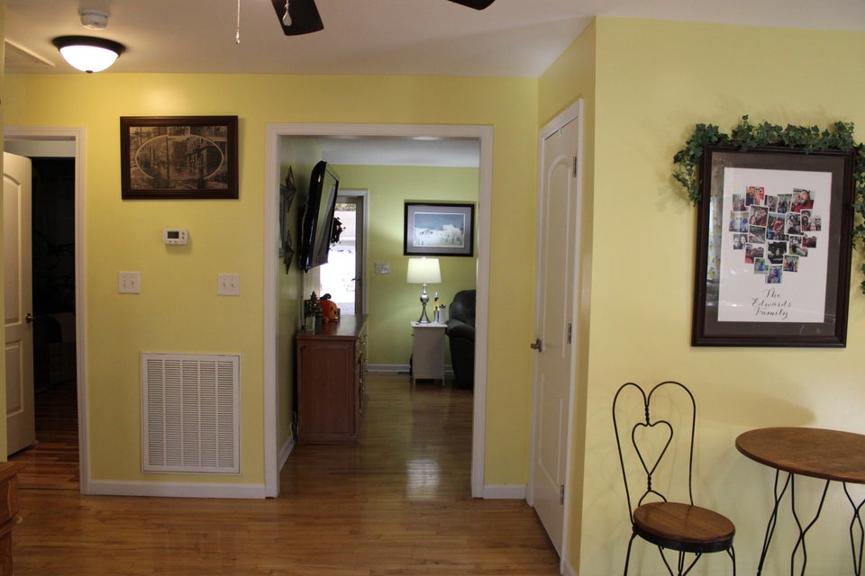 Photo #18: 318 Cypress Street