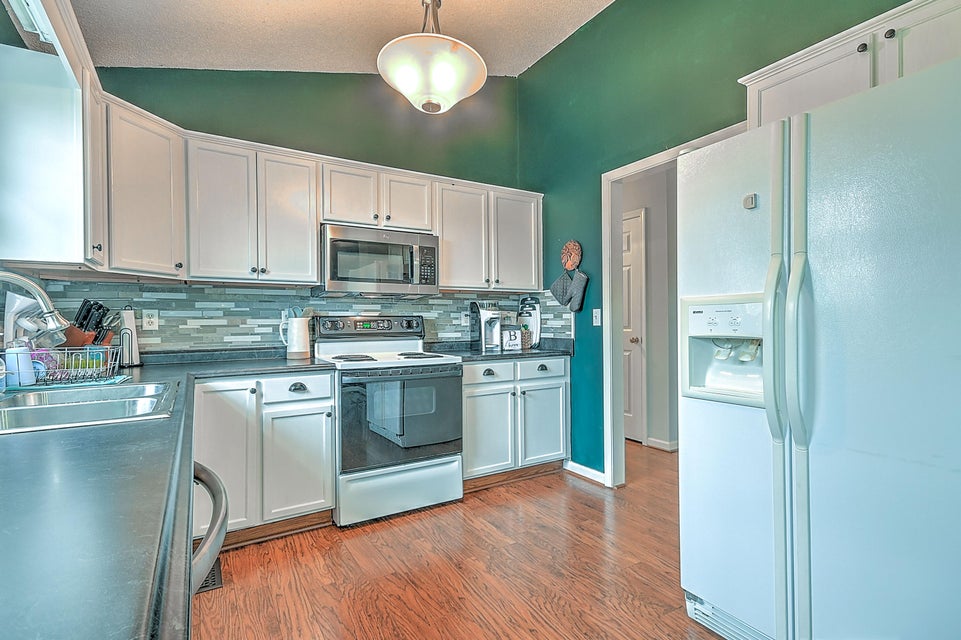 Photo #13: 23 Maple Ridge Court