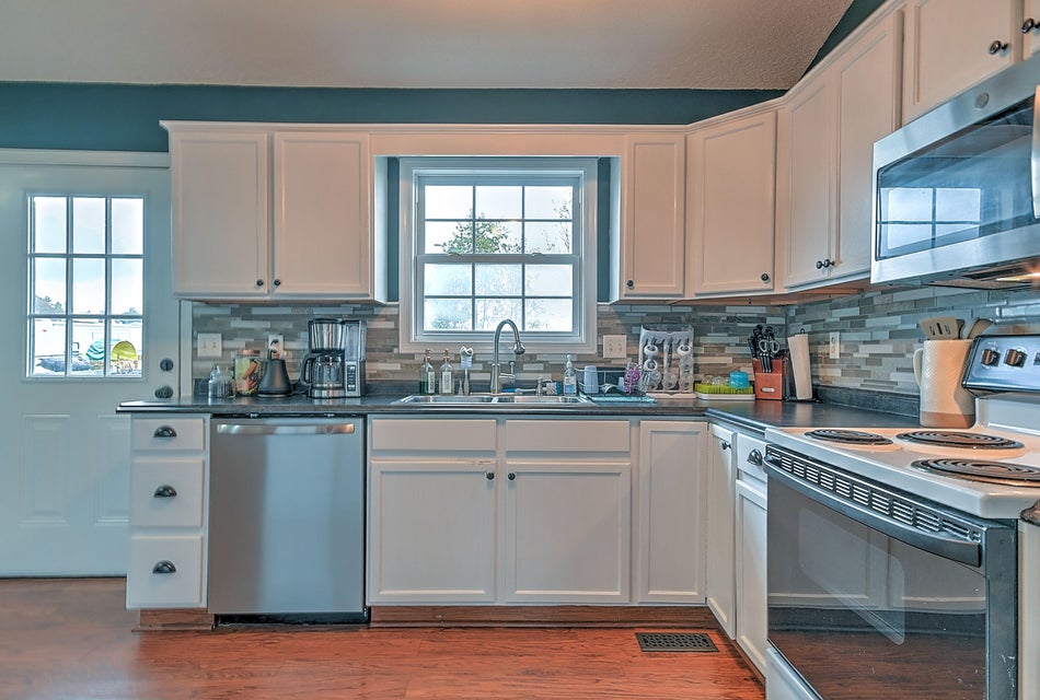 Photo #14: 23 Maple Ridge Court