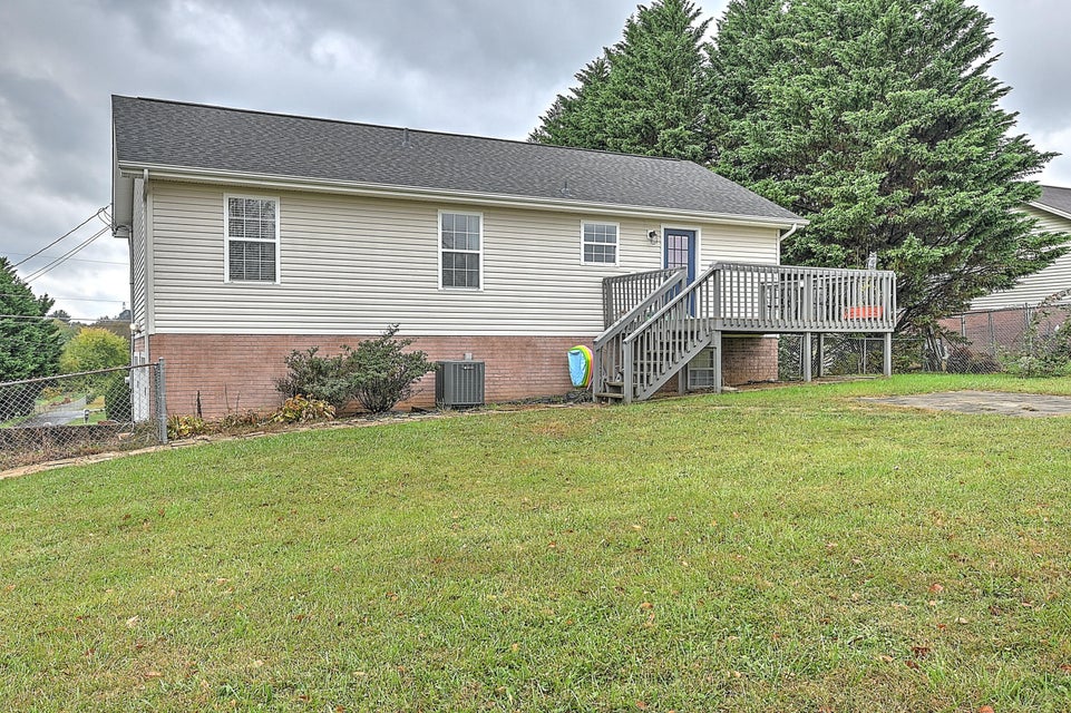 Photo #37: 23 Maple Ridge Court