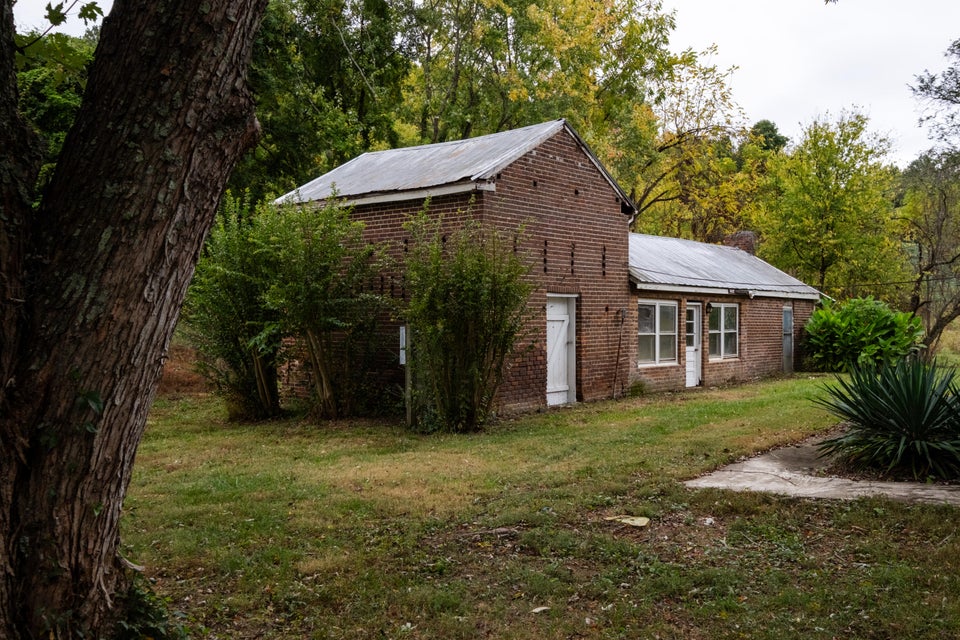 Photo #14: 401 Arrowood Road