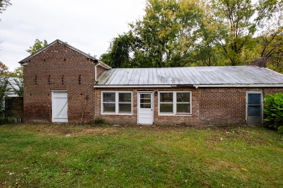 Photo #13: 401 Arrowood Road