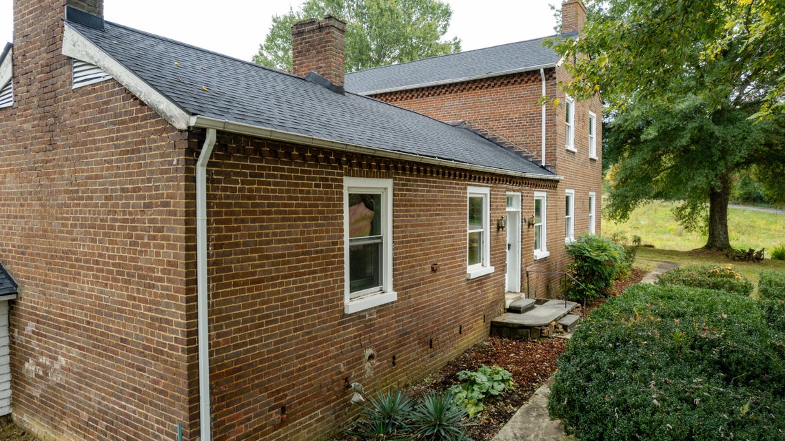 Photo #17: 401 Arrowood Road