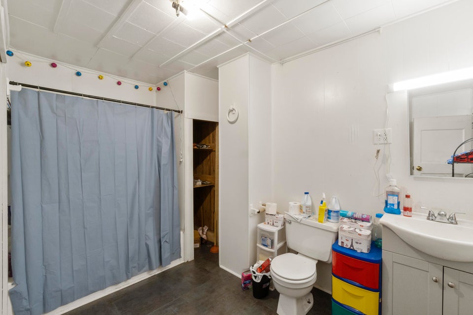 Photo #12: 2200 Unaka Avenue