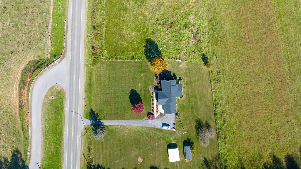 Photo #39: 1836 Boones Creek Road