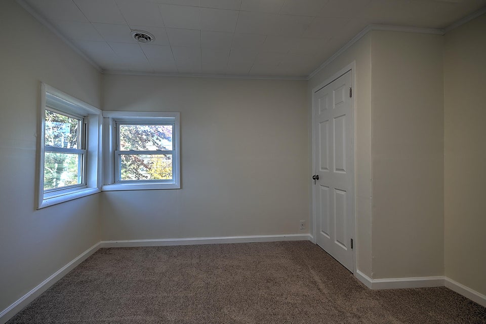 Photo #18: 1123 Lakeview Drive