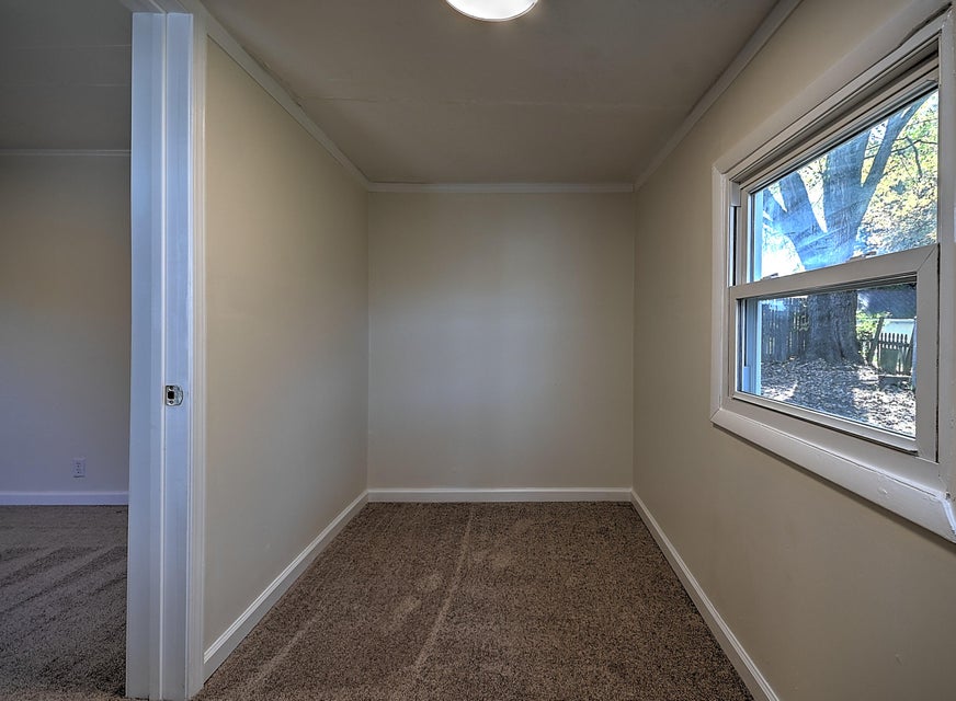 Photo #29: 1123 Lakeview Drive