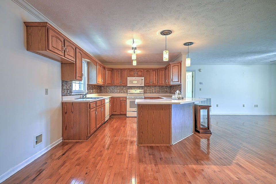 Photo #9: 20941 Deer Run Drive