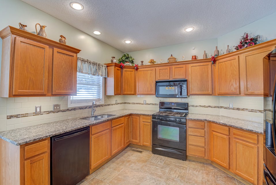 Photo #21: 828 Ava Drive