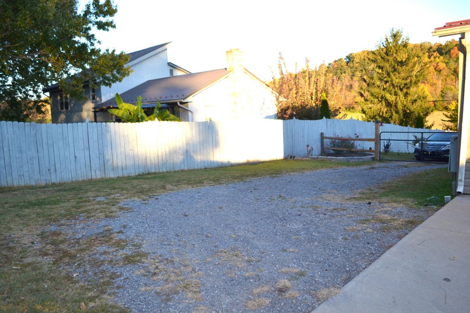 Photo #37: 2648 Rock Springs Road
