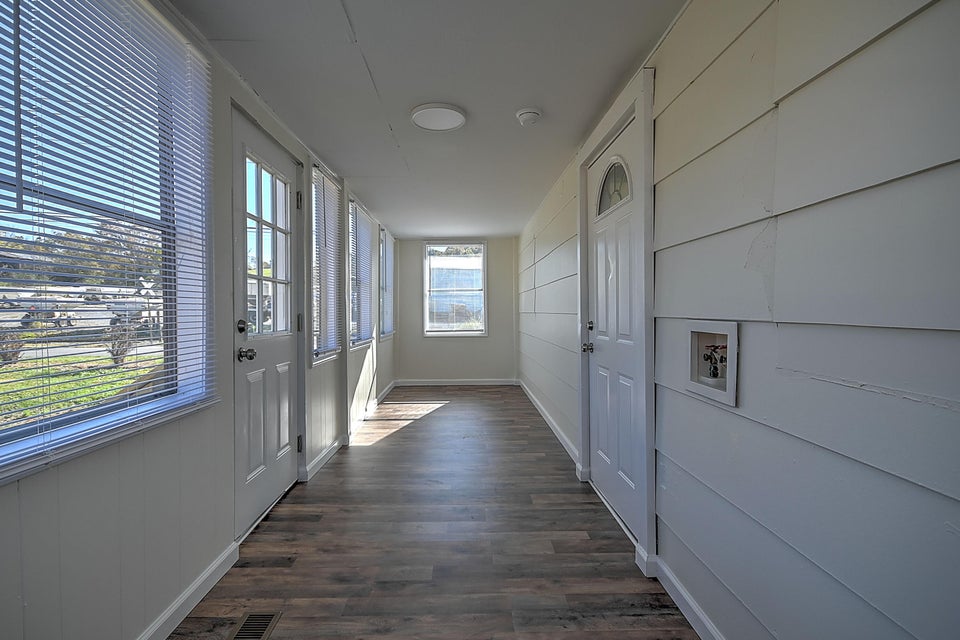 Photo #31: 902 Depot Street