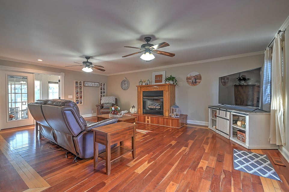 Photo #11: 1008 Prince Avenue