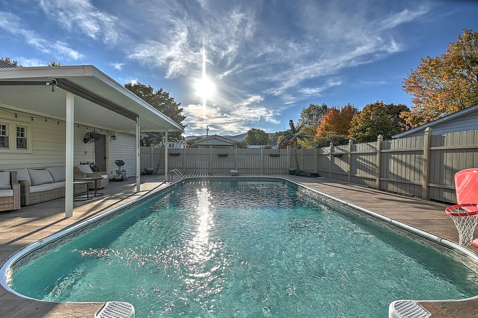 Photo #44: 1008 Prince Avenue
