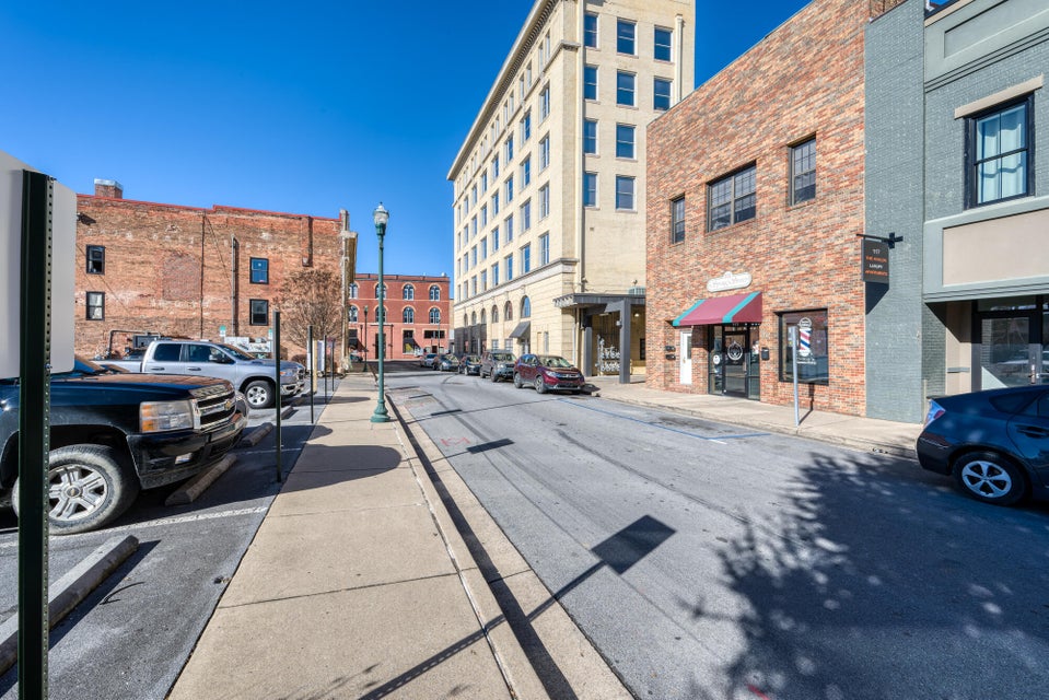 Photo #49: 200 Main Street