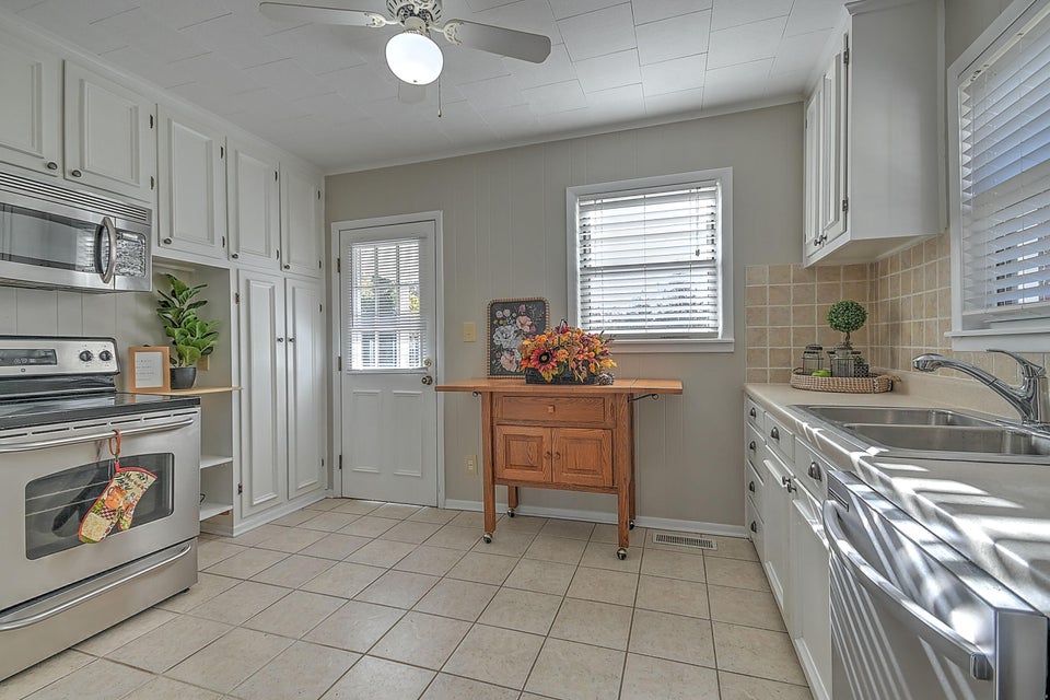 Photo #20: 1041 Oakland Drive