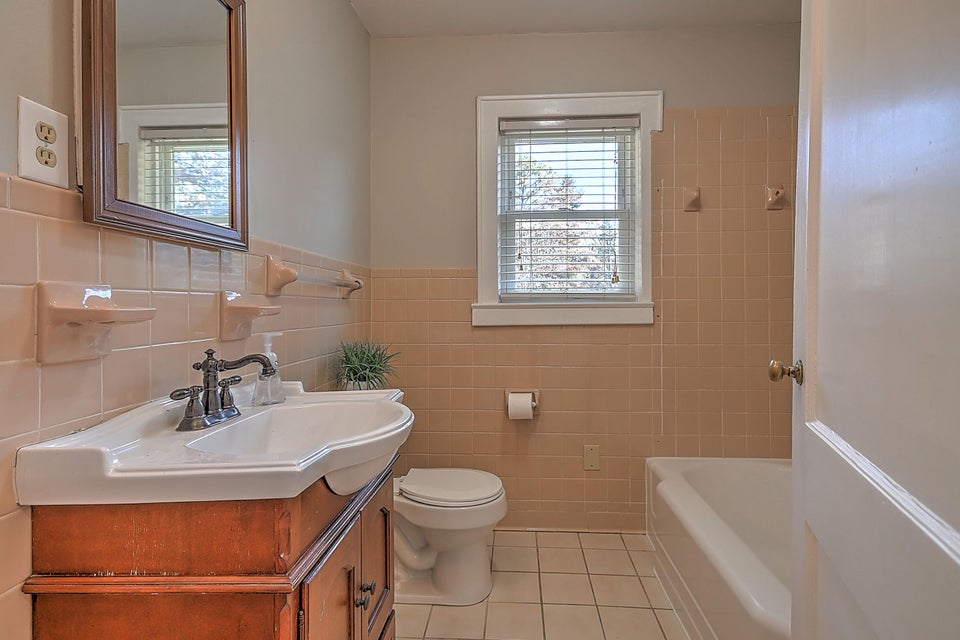 Photo #29: 1041 Oakland Drive