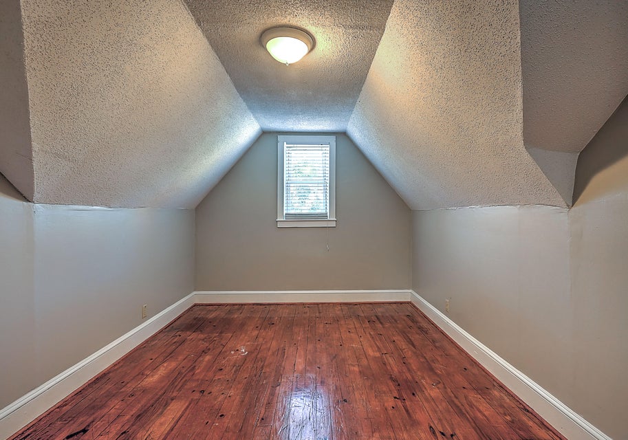 Photo #35: 1041 Oakland Drive
