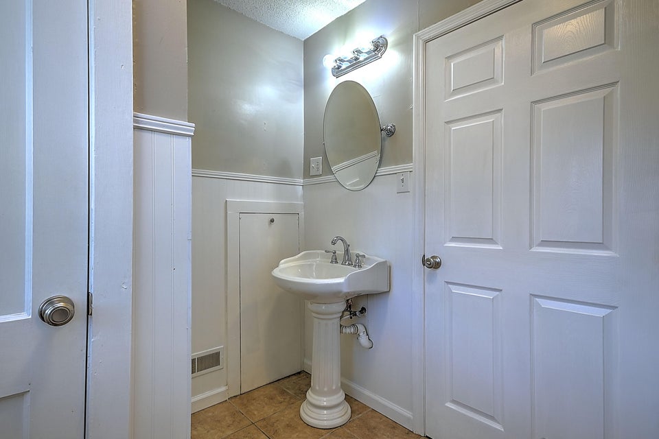 Photo #38: 1041 Oakland Drive