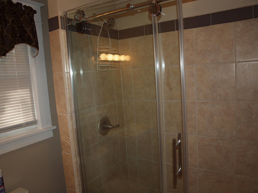 Photo #12: 805 Lawrence Avenue