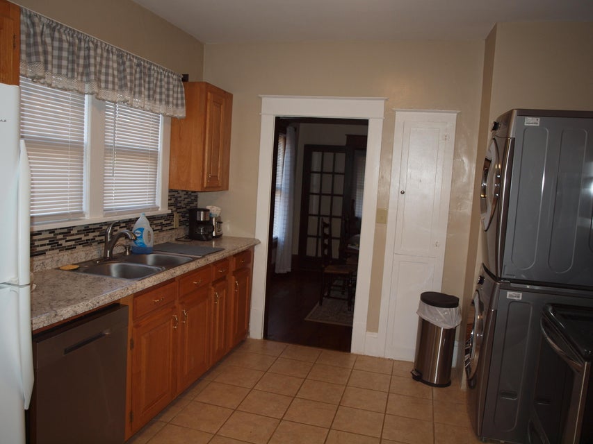 Photo #22: 805 Lawrence Avenue