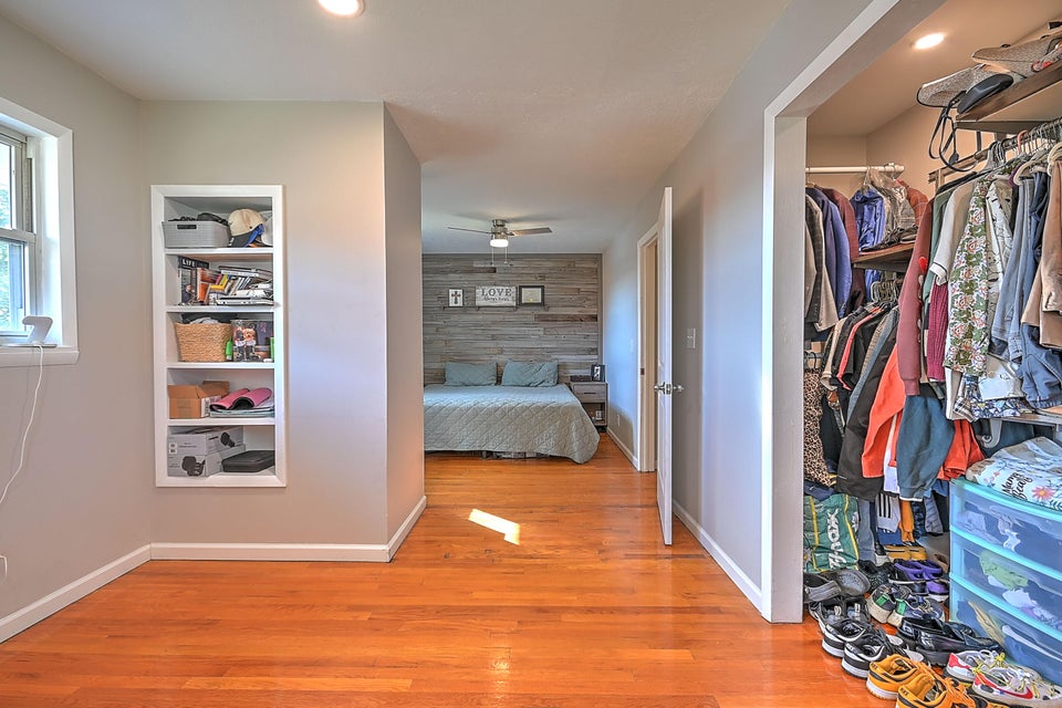 Photo #24: 210 Edward Street