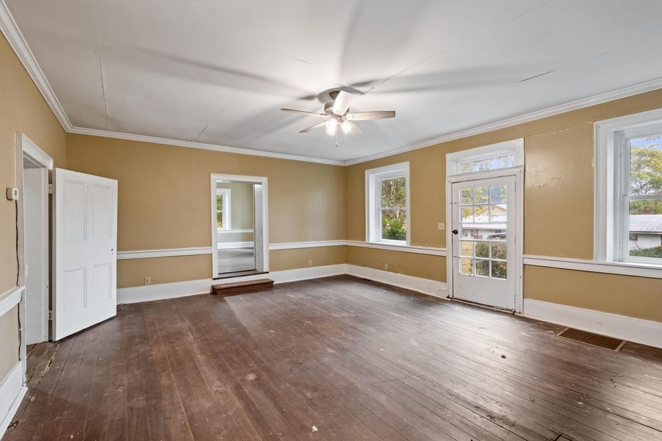 Photo #33: 401 Arrowood Road