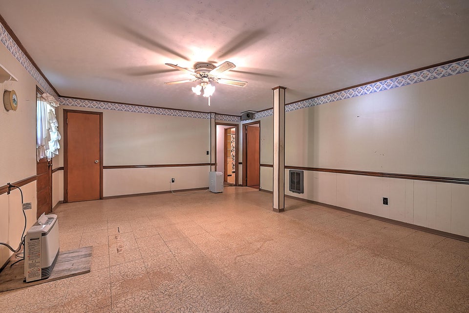 Photo #25: 210 Skyview Drive