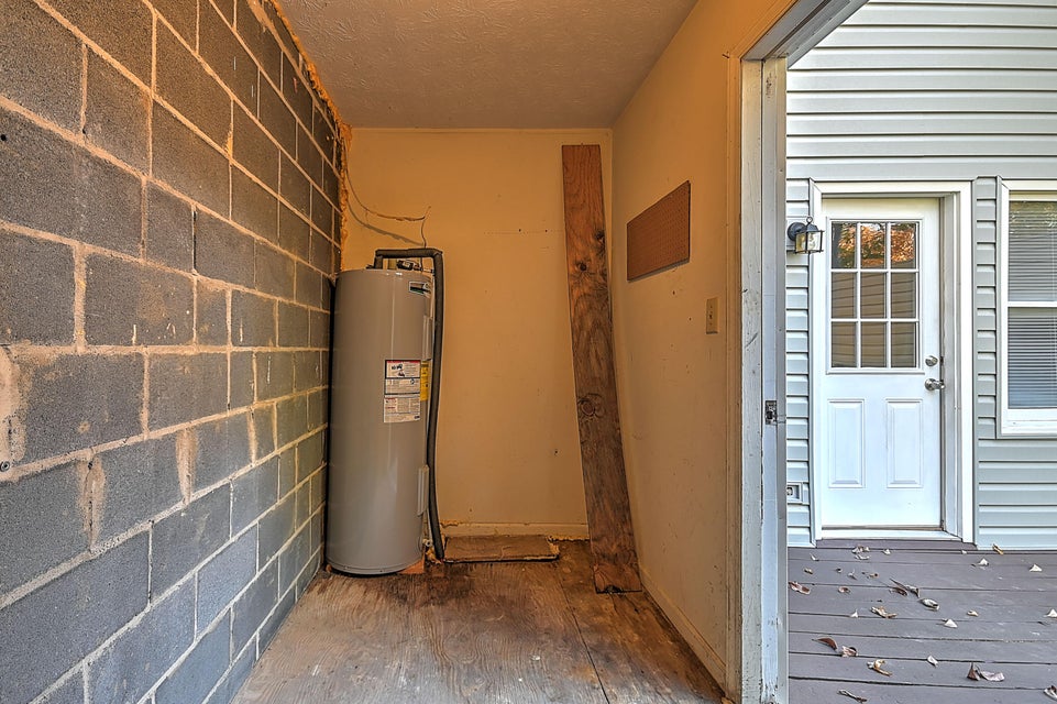 Photo #35: 2205 Greenbriar Circle